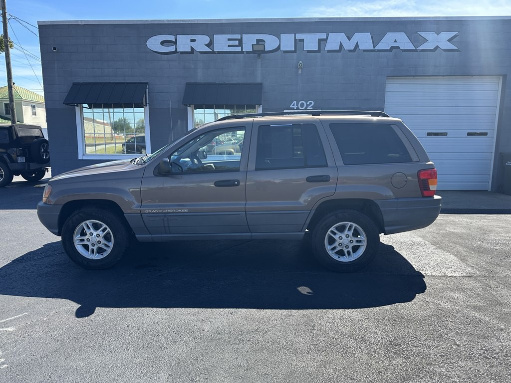 2002 Jeep Grand Cherokee Image 1
