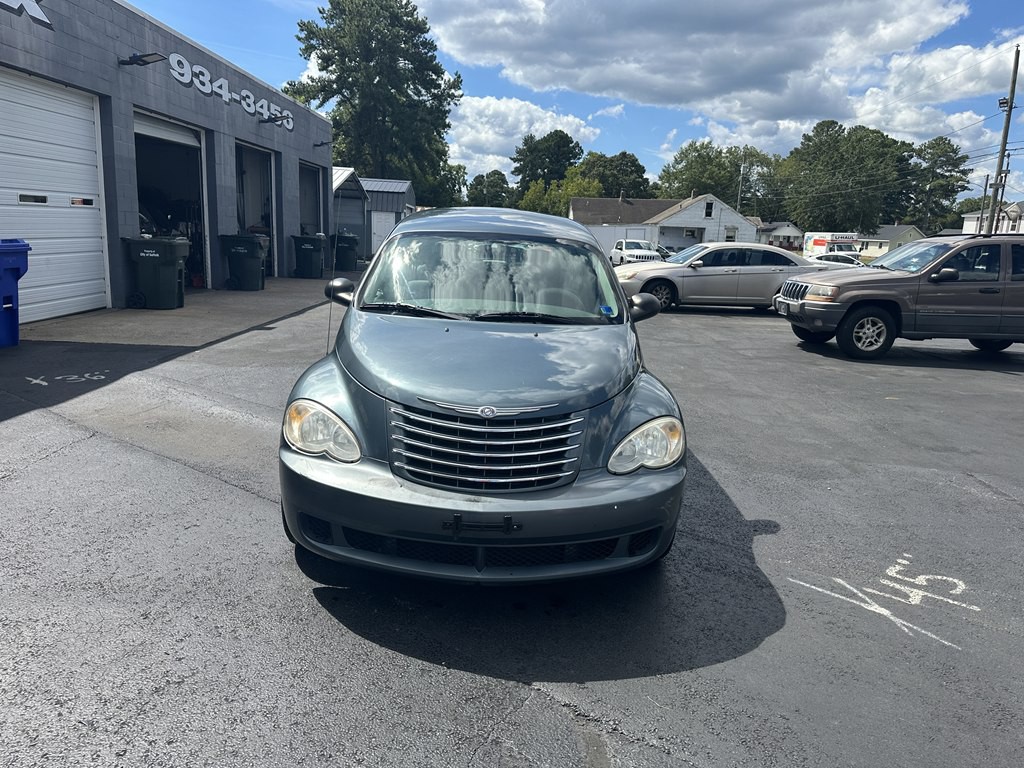 2006 Chrysler PT Cruiser Image 2