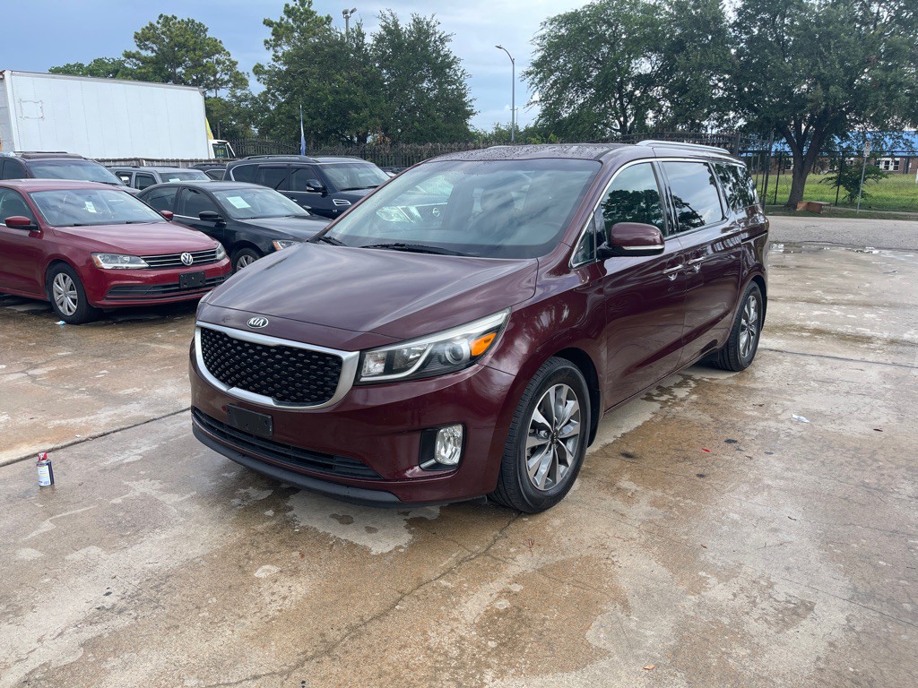 2015 Kia Sedona Image 2