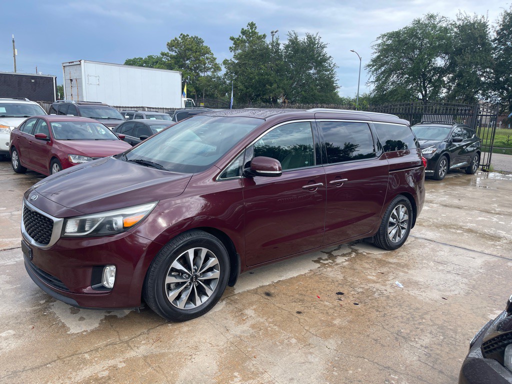 2015 Kia Sedona Image 4