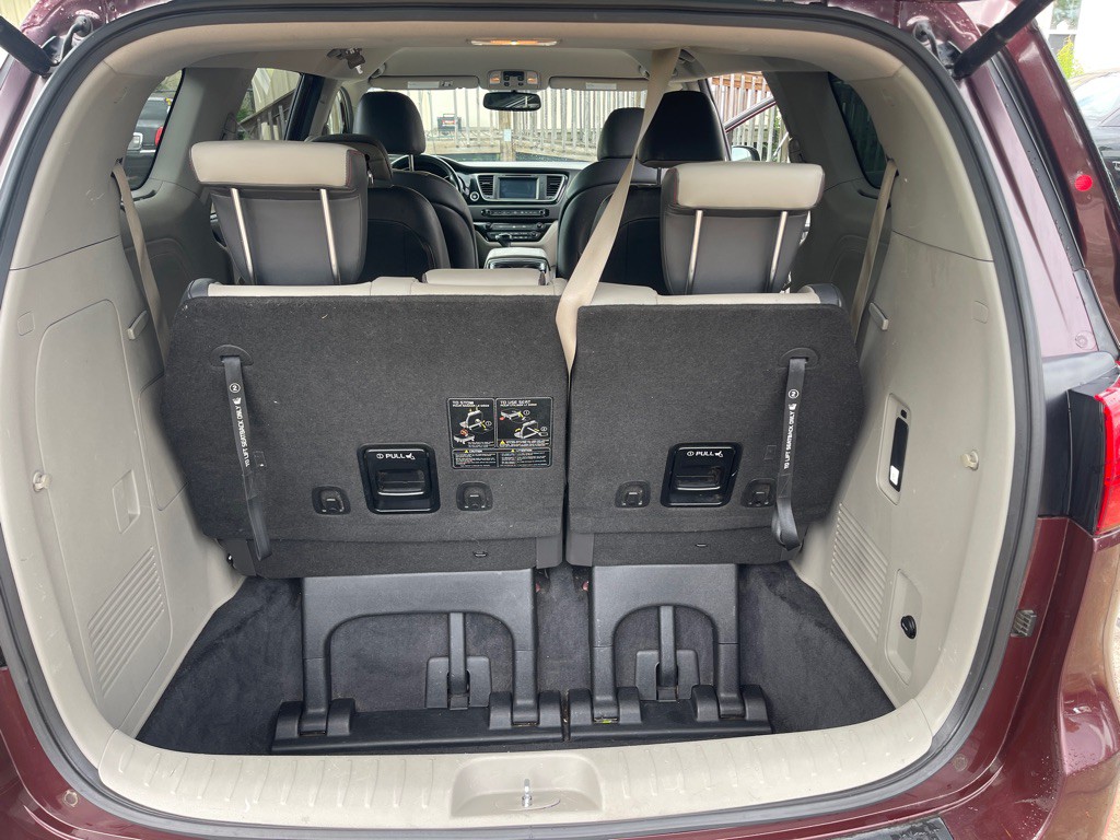 2015 Kia Sedona Image 18