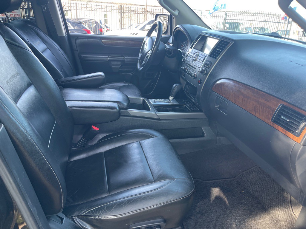 2014 Nissan Armada Image 23