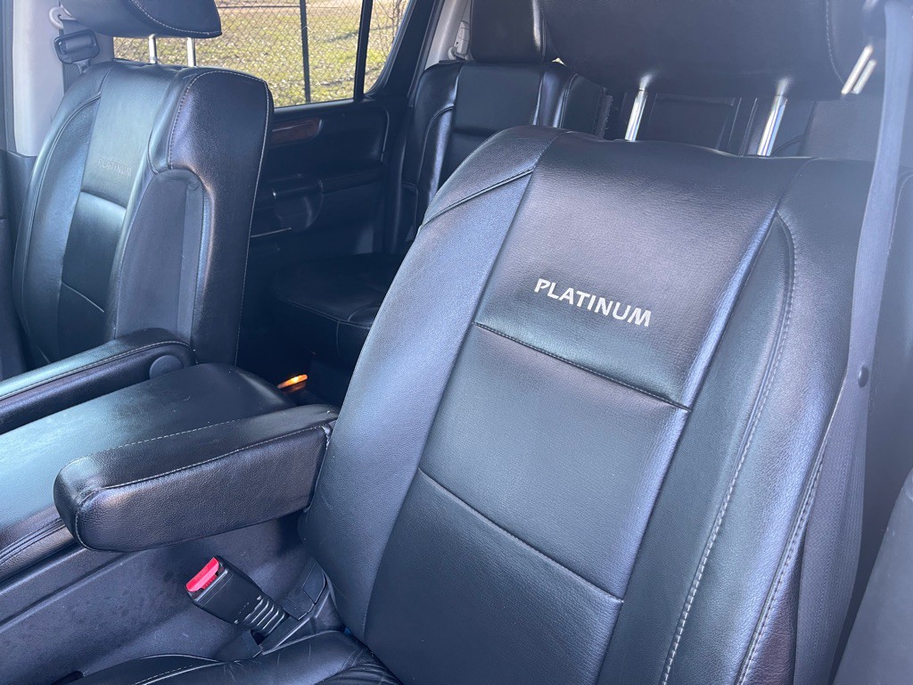 2014 Nissan Armada Image 28