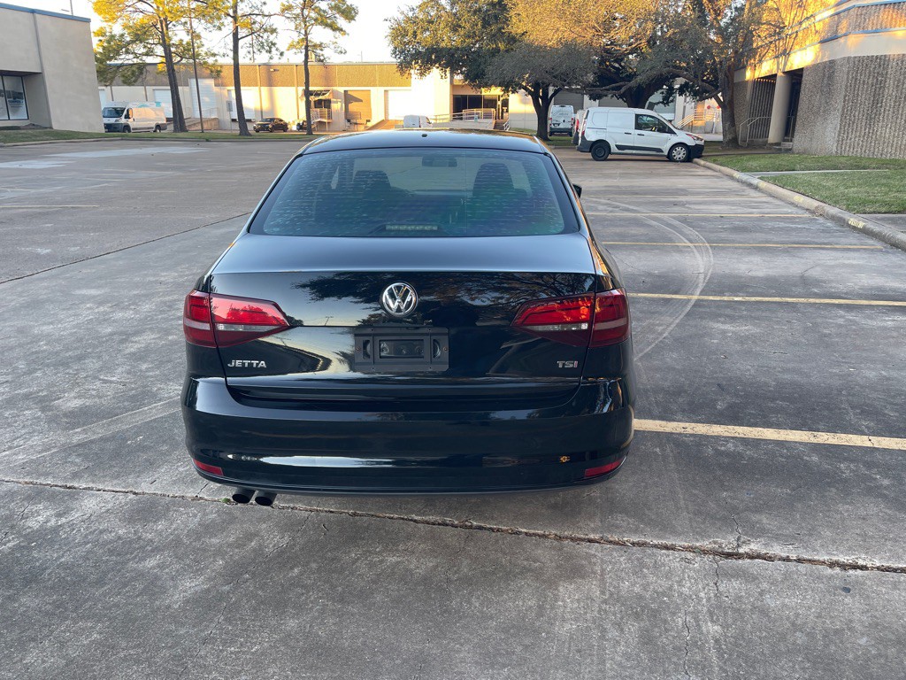 2017 Volkswagen Jetta Image 6
