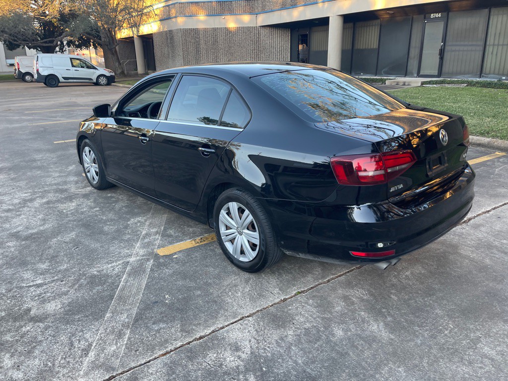 2017 Volkswagen Jetta Image 10