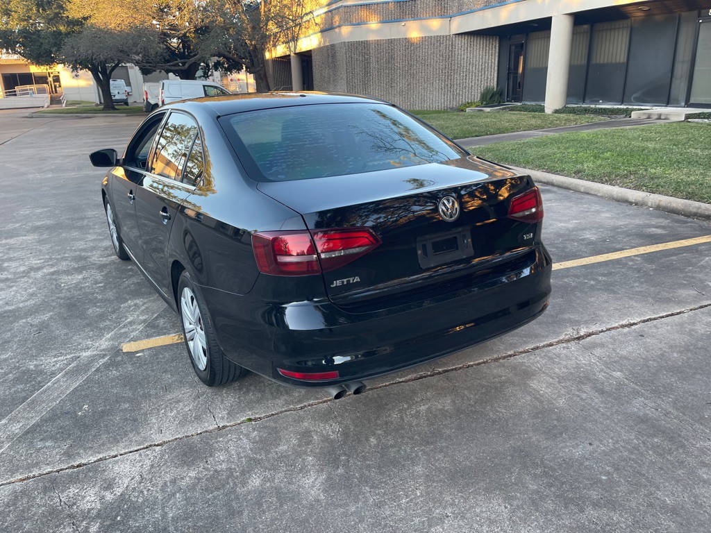2017 Volkswagen Jetta Image 11