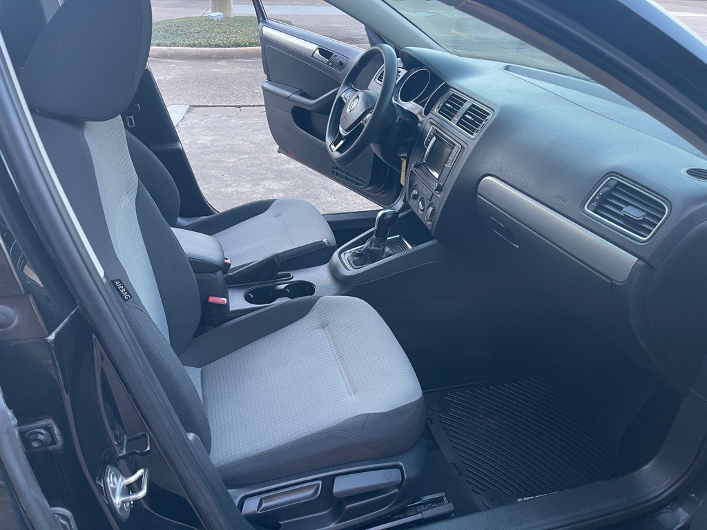 2017 Volkswagen Jetta Image 18