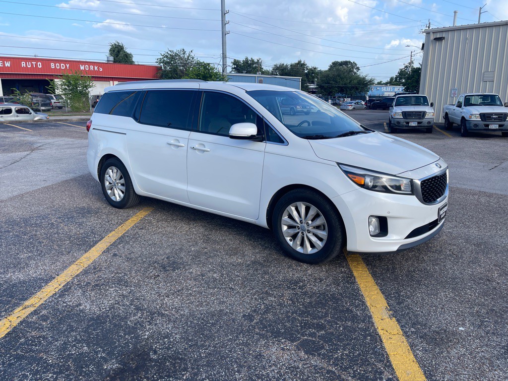 2017 Kia Sedona Image 8