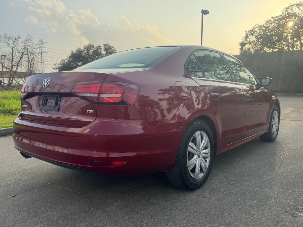 2017 Volkswagen Jetta Image 5