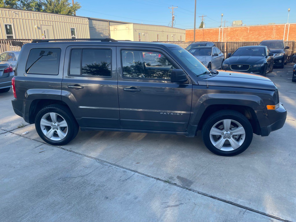 2016 Jeep Patriot Image 2