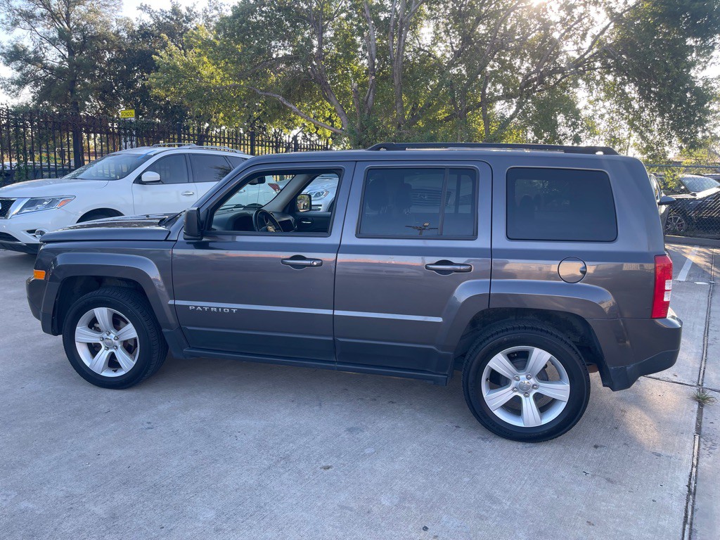 2016 Jeep Patriot Image 10