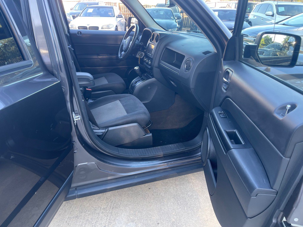 2016 Jeep Patriot Image 13