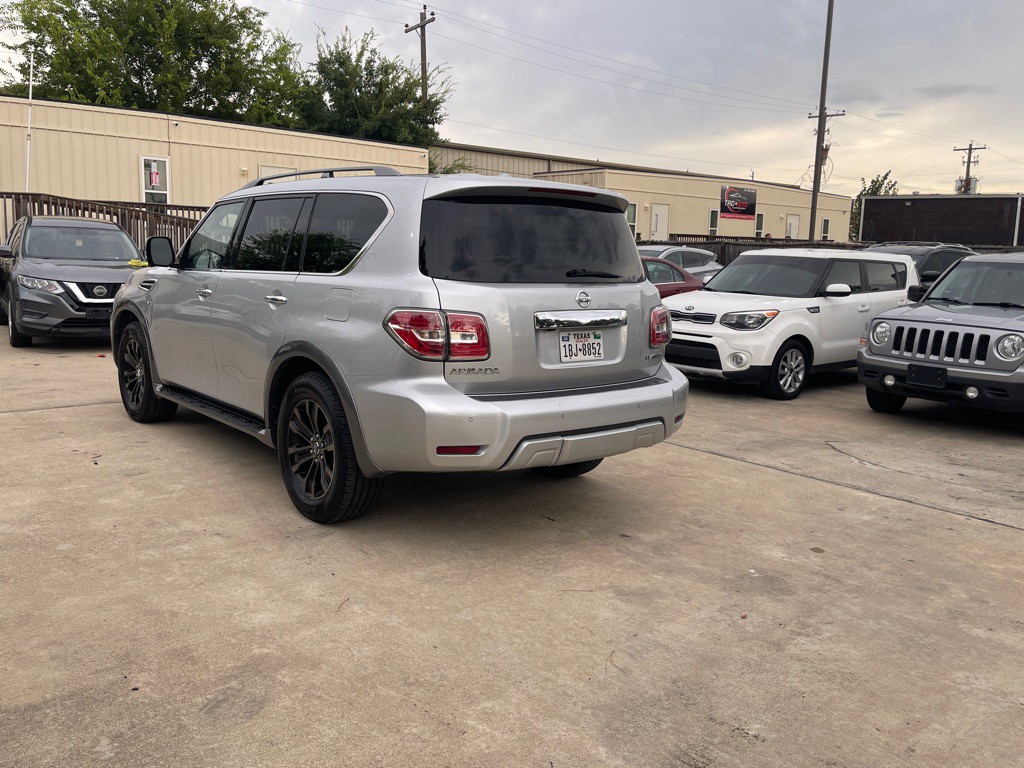 2017 Nissan Armada Image 6