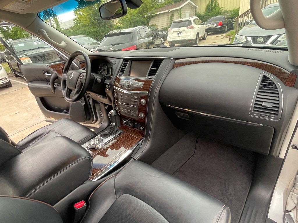 2017 Nissan Armada Image 20