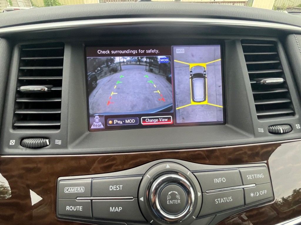 2017 Nissan Armada Image 23