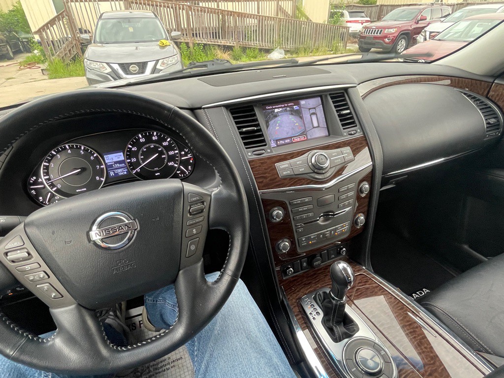 2017 Nissan Armada Image 26