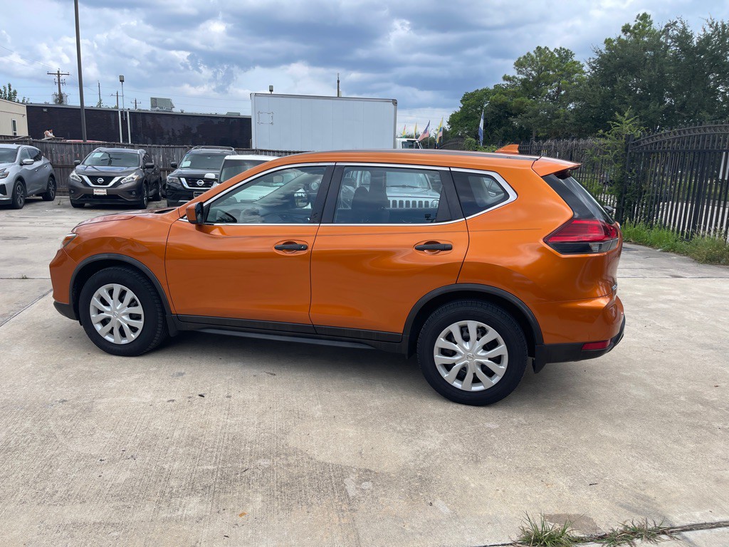 2017 Nissan Rogue Image 8