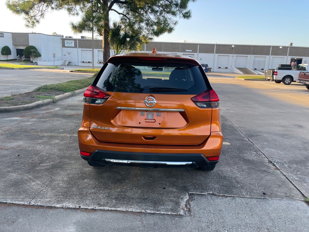 2017 Nissan Rogue Image 6