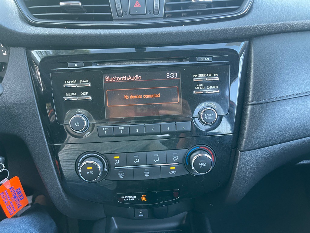 2017 Nissan Rogue Image 13