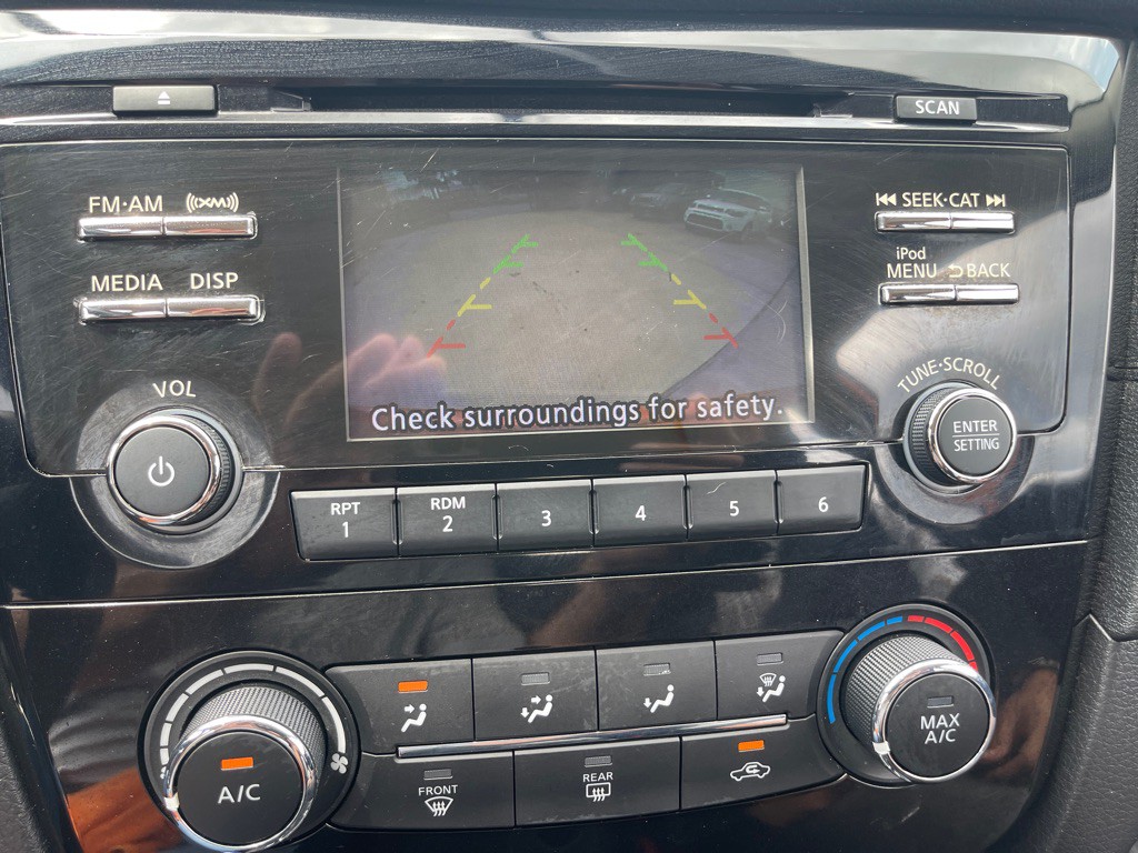 2017 Nissan Rogue Image 41