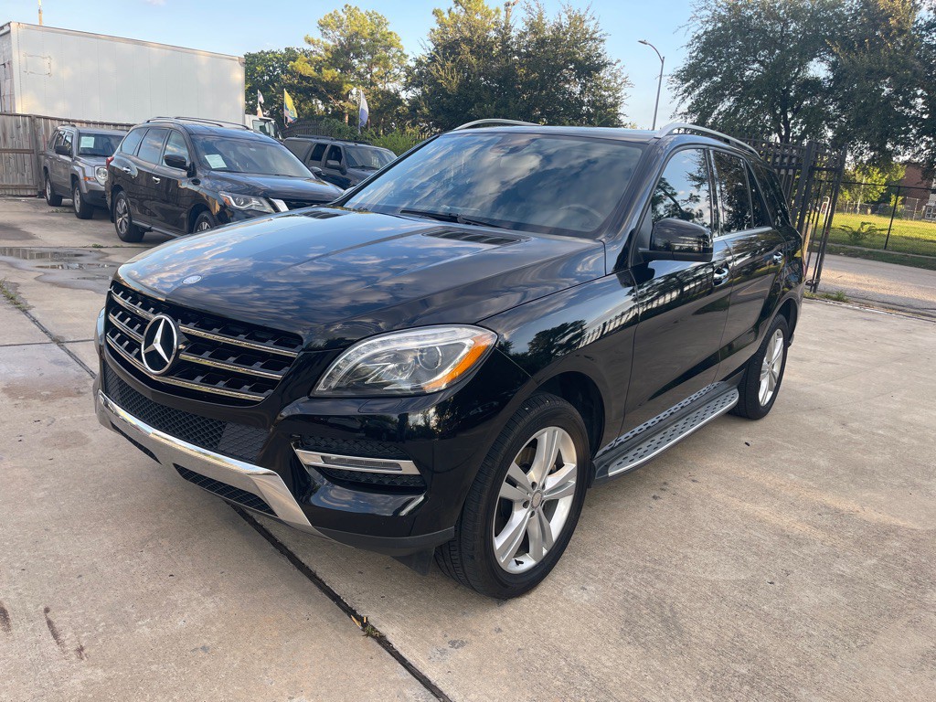 2013 Mercedes-Benz M-Class Image 2