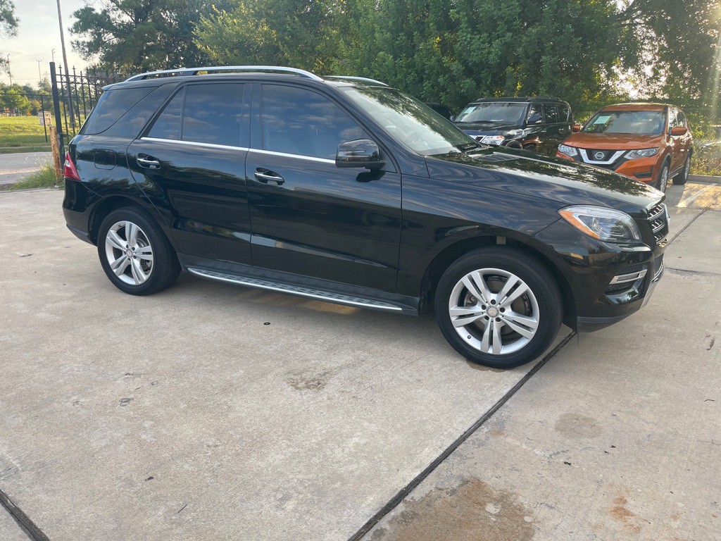2013 Mercedes-Benz M-Class Image 10