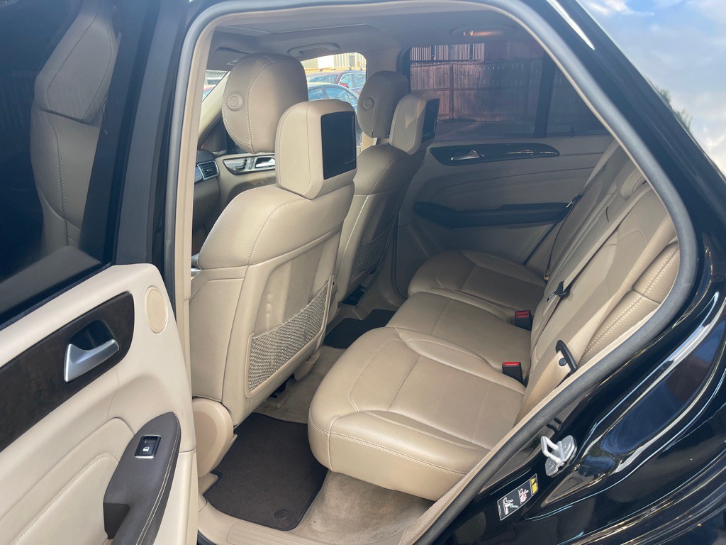 2013 Mercedes-Benz M-Class Image 16
