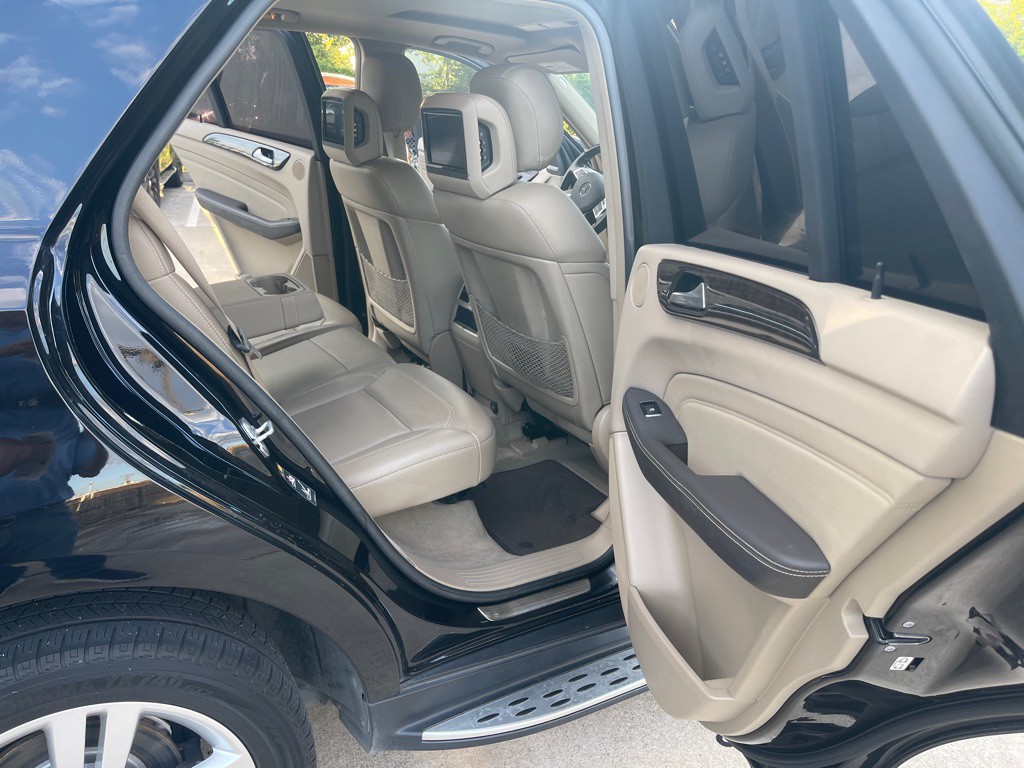 2013 Mercedes-Benz M-Class Image 19
