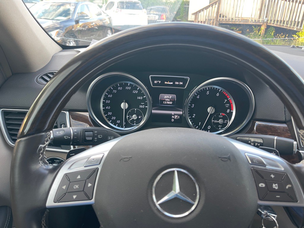 2013 Mercedes-Benz M-Class Image 24