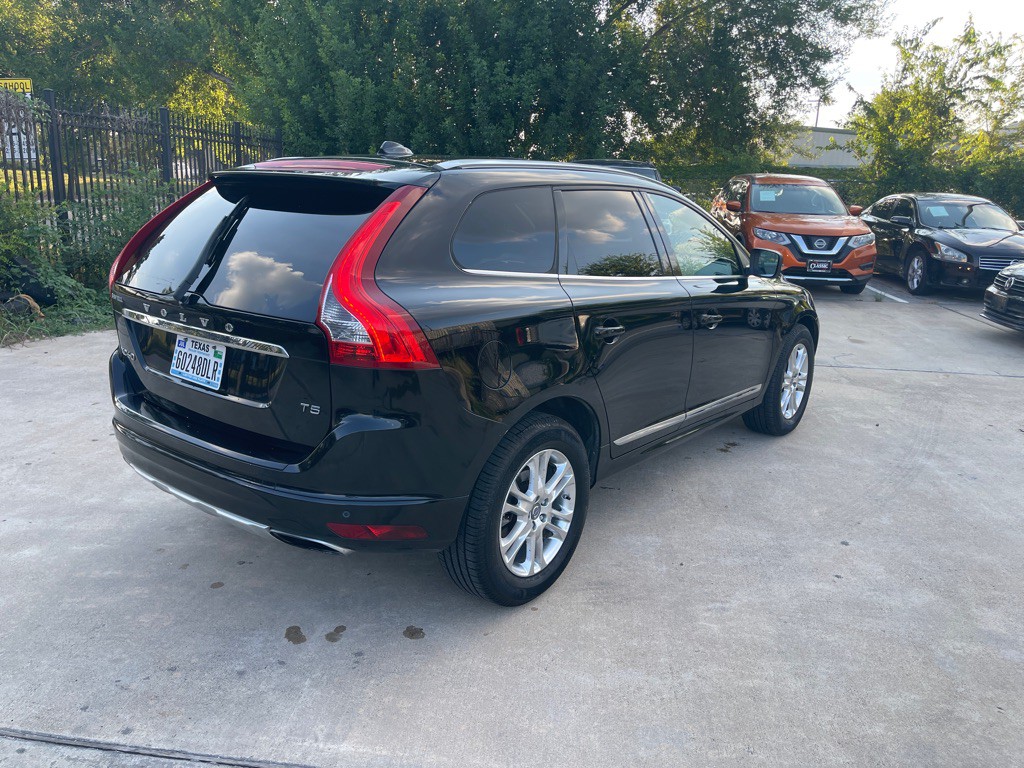 2015 Volvo XC60 Image 10