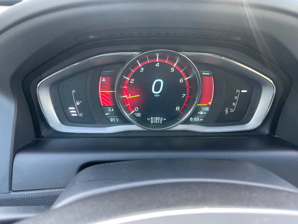 2015 Volvo XC60 Image 24