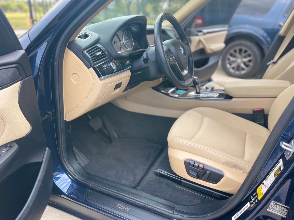 2017 BMW X3 Image 21