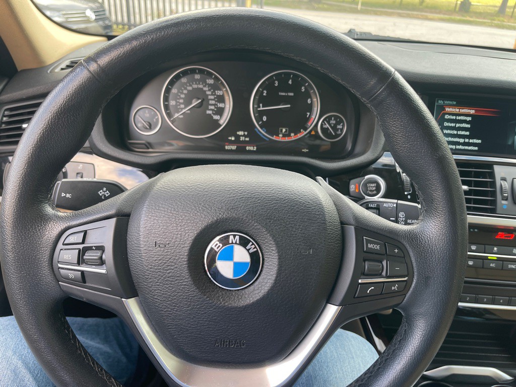 2017 BMW X3 Image 24
