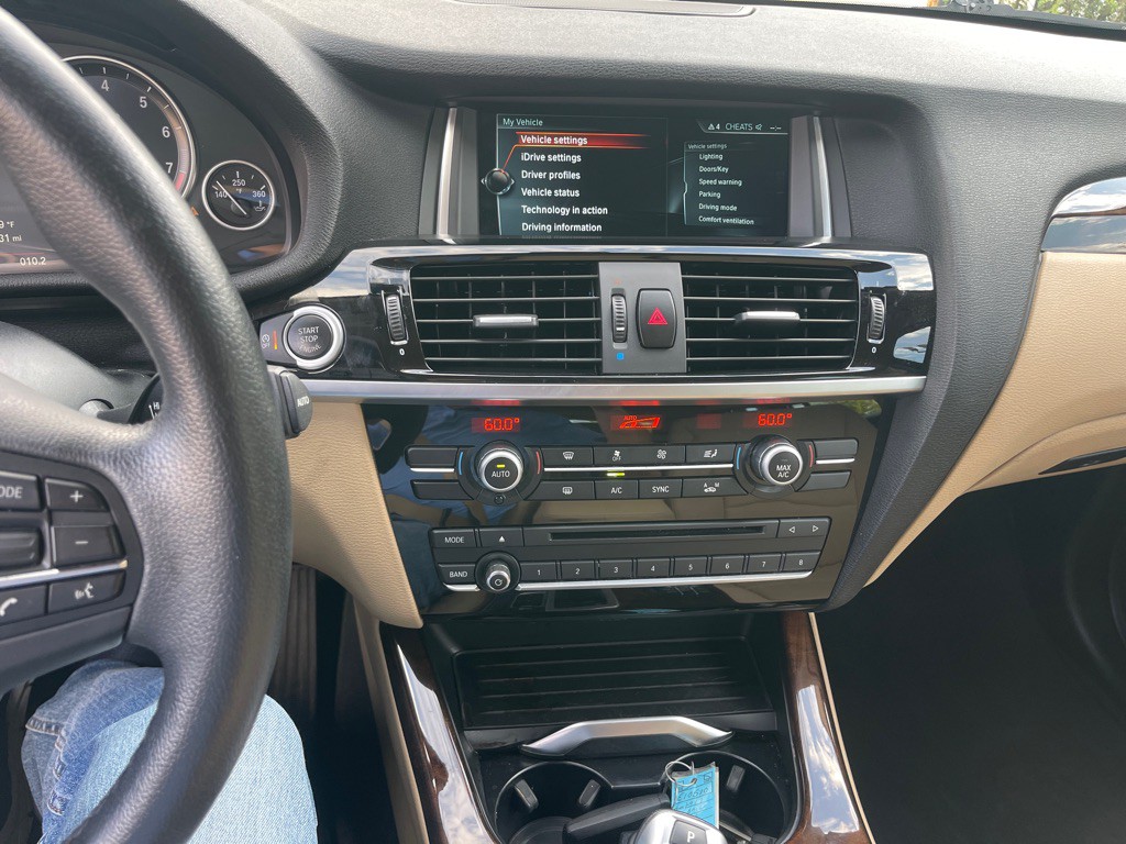 2017 BMW X3 Image 25