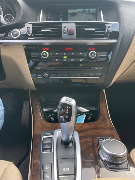 2017 BMW X3 Image 28