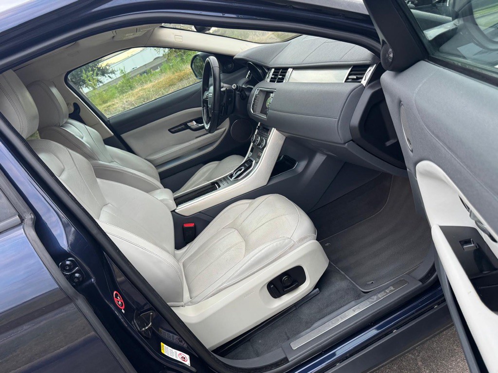 2016 Land Rover Range Rover Evoque Image 13