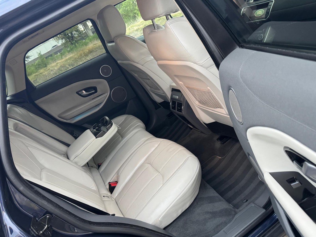 2016 Land Rover Range Rover Evoque Image 14