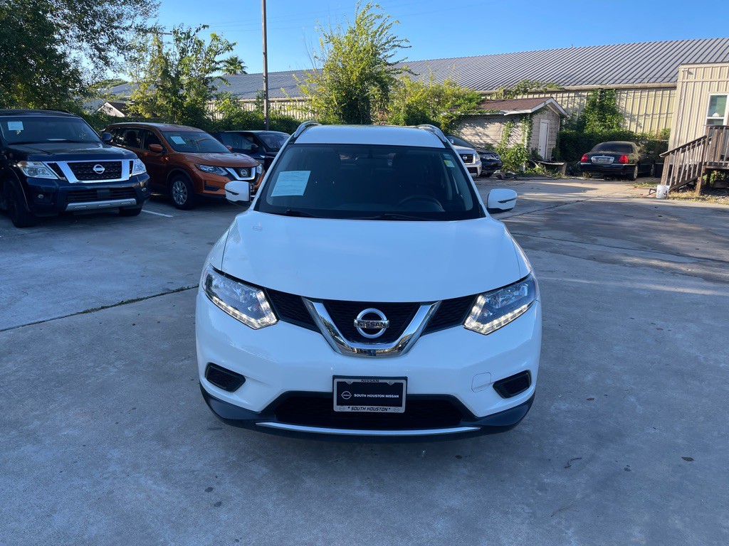 2016 Nissan Rogue Image 2