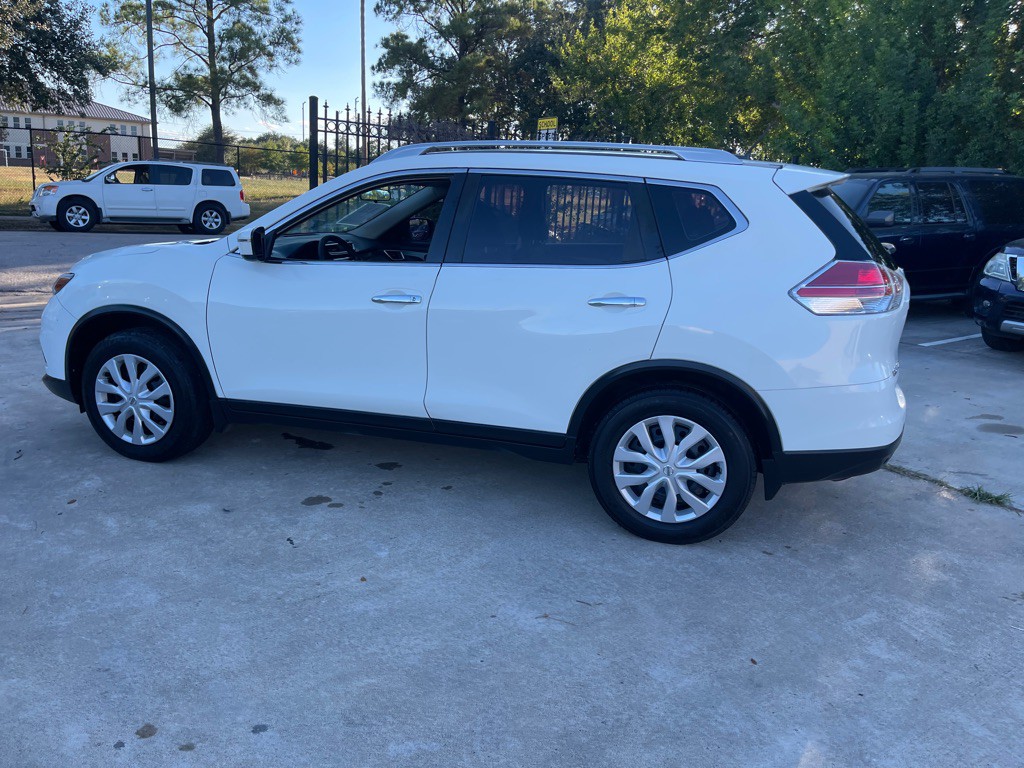 2016 Nissan Rogue Image 12