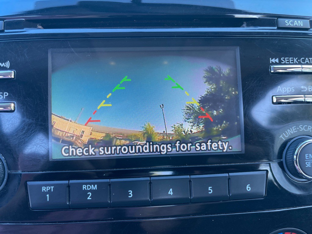 2016 Nissan Rogue Image 24