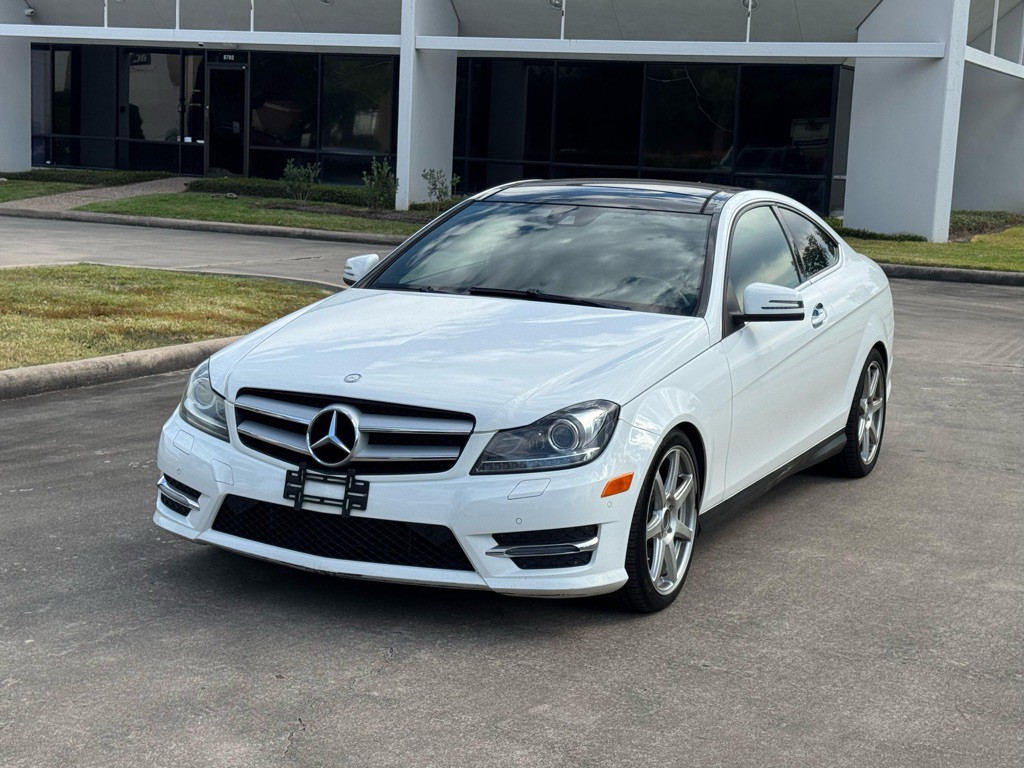 2013 Mercedes-Benz C-Class Image 3