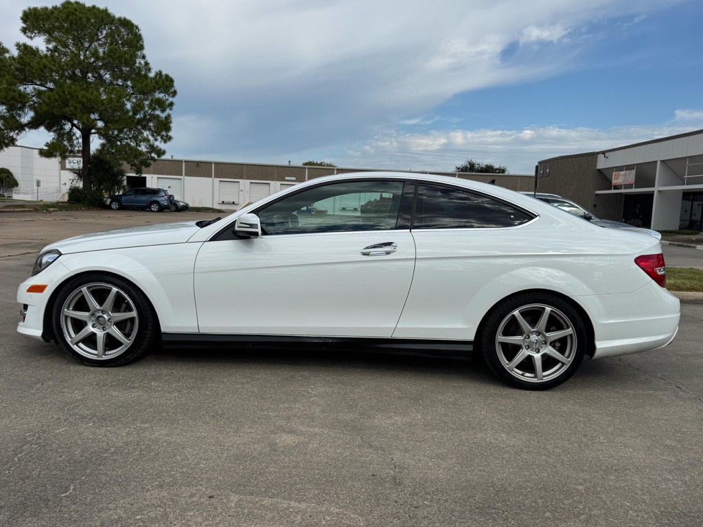 2013 Mercedes-Benz C-Class Image 9