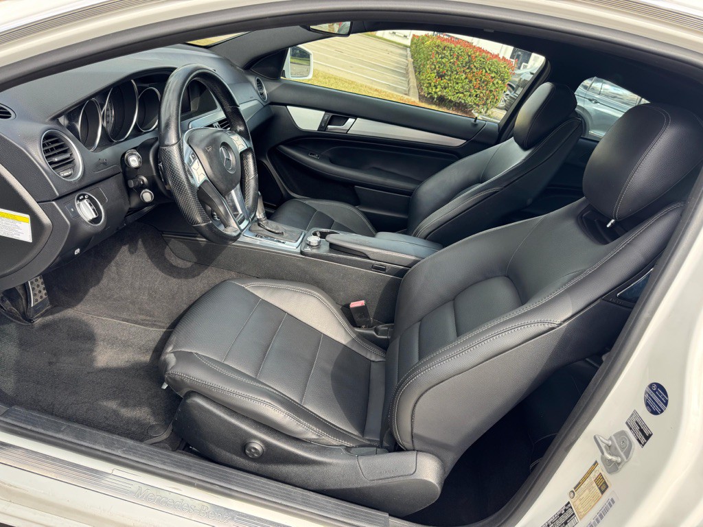 2013 Mercedes-Benz C-Class Image 23