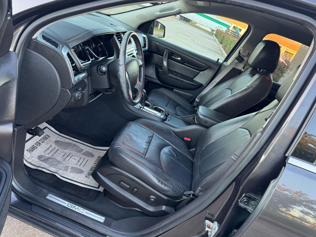 2015 GMC Acadia Image 14