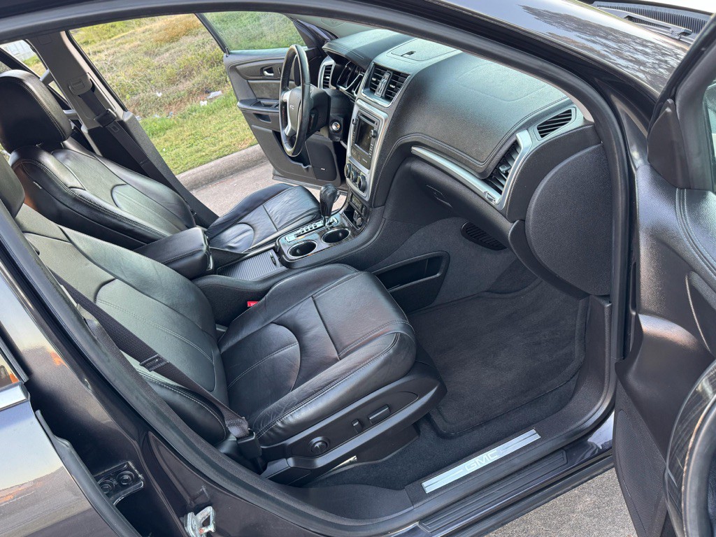 2015 GMC Acadia Image 15