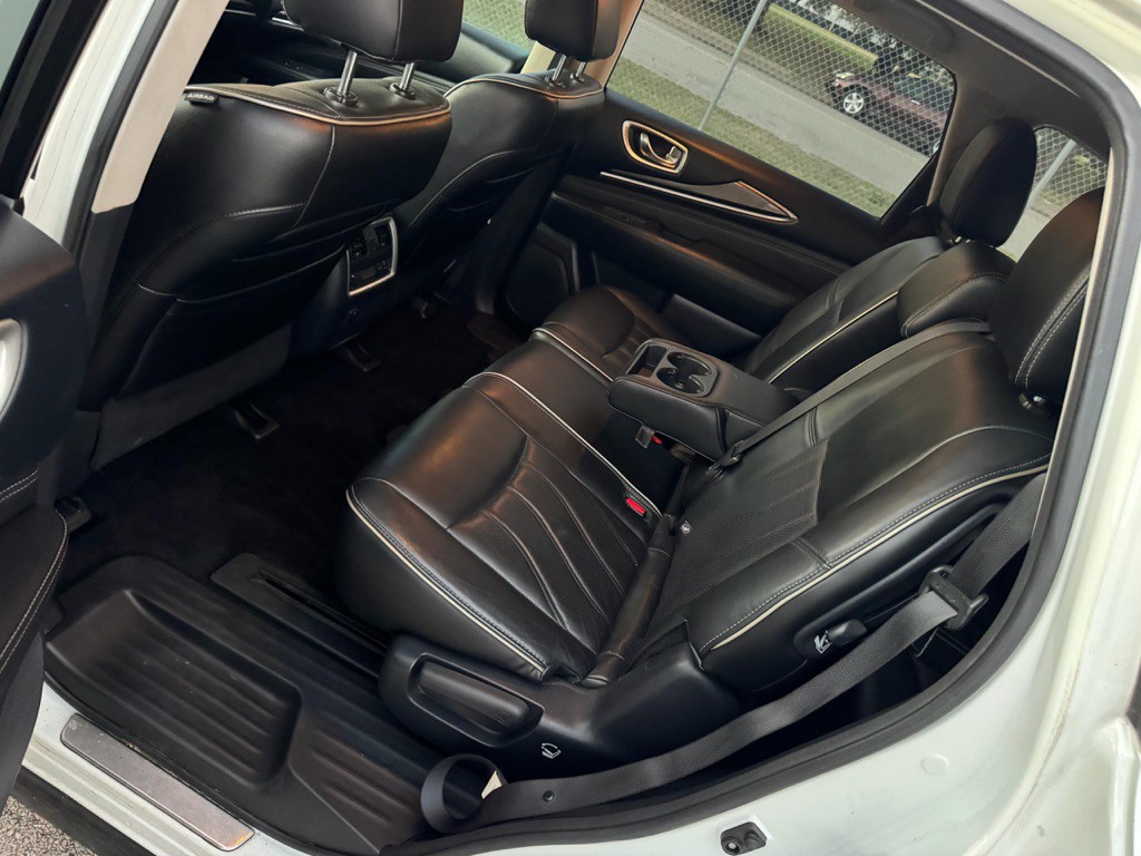 2017 INFINITI QX60 Image 12