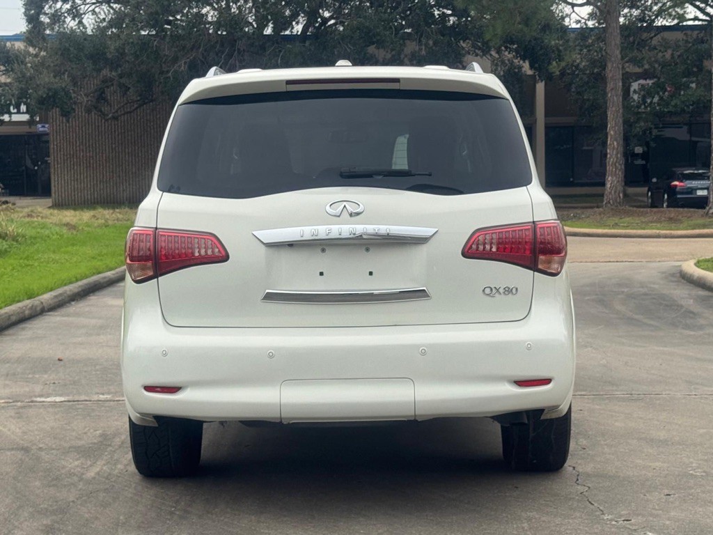 2014 INFINITI QX80 Image 8