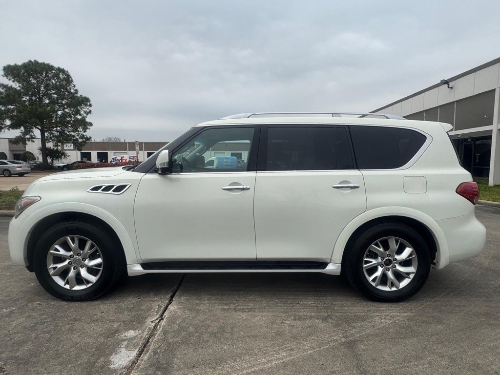 2014 INFINITI QX80 Image 12