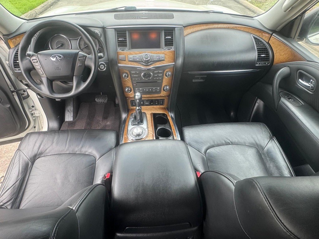 2014 INFINITI QX80 Image 19