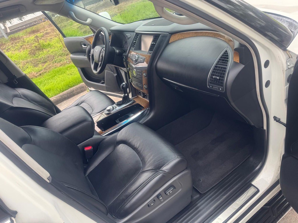 2014 INFINITI QX80 Image 20